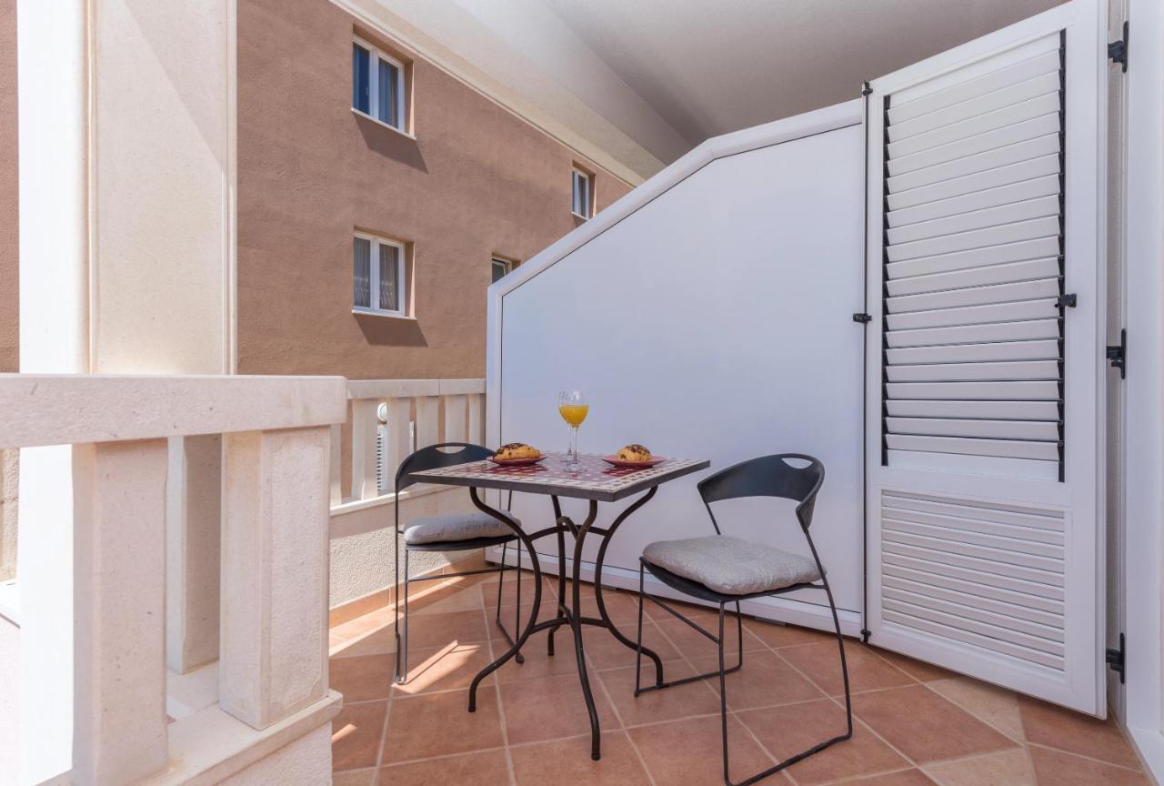 Skiljini Dvori - Studio-Apartman 1 Макарска Экстерьер фото